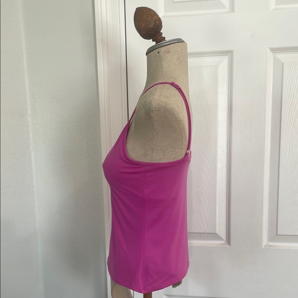 New York & Company adjustable Spaghetti Straps camisole Top built in shelf bra - Picture 5 of 10